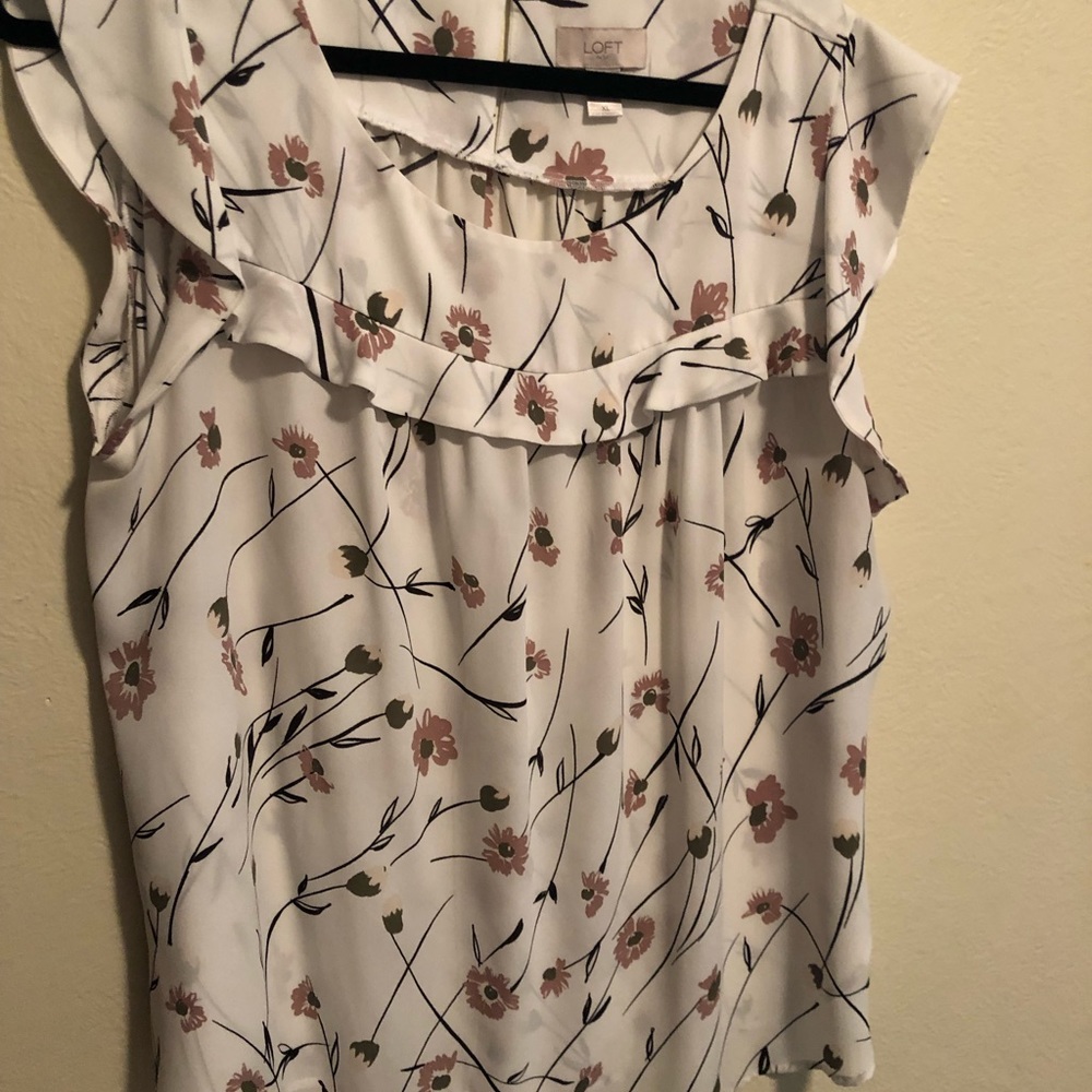 Loft flutter sleeve top with floral print